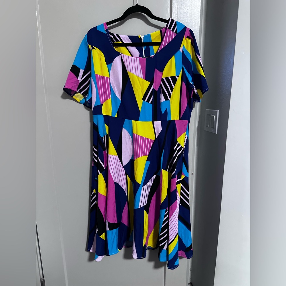 *Colorful Geometric Print Dress
